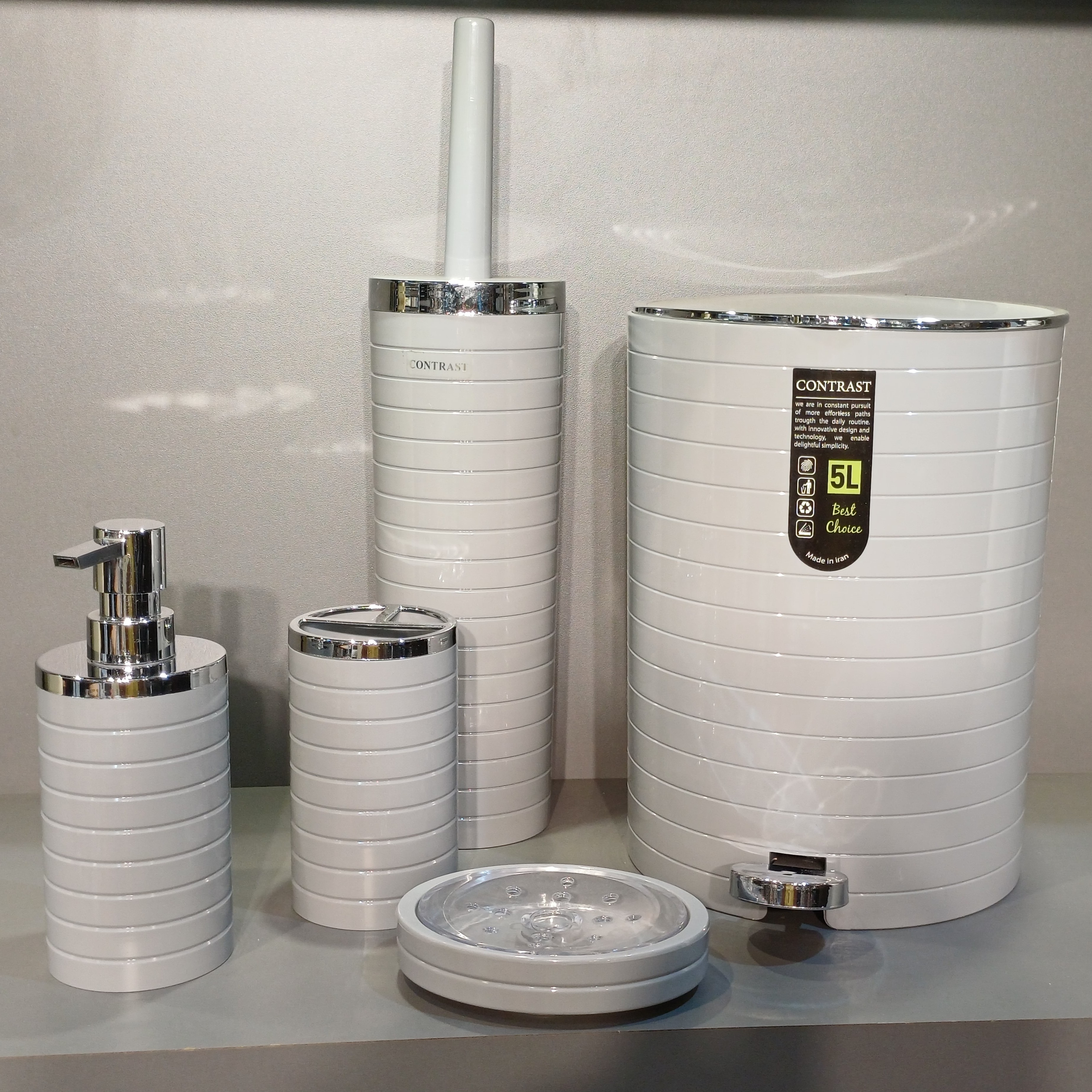 ست سرویس بهداشتی 5 پارچه کنتراست مدل خط درشت طوسی روشن کروم