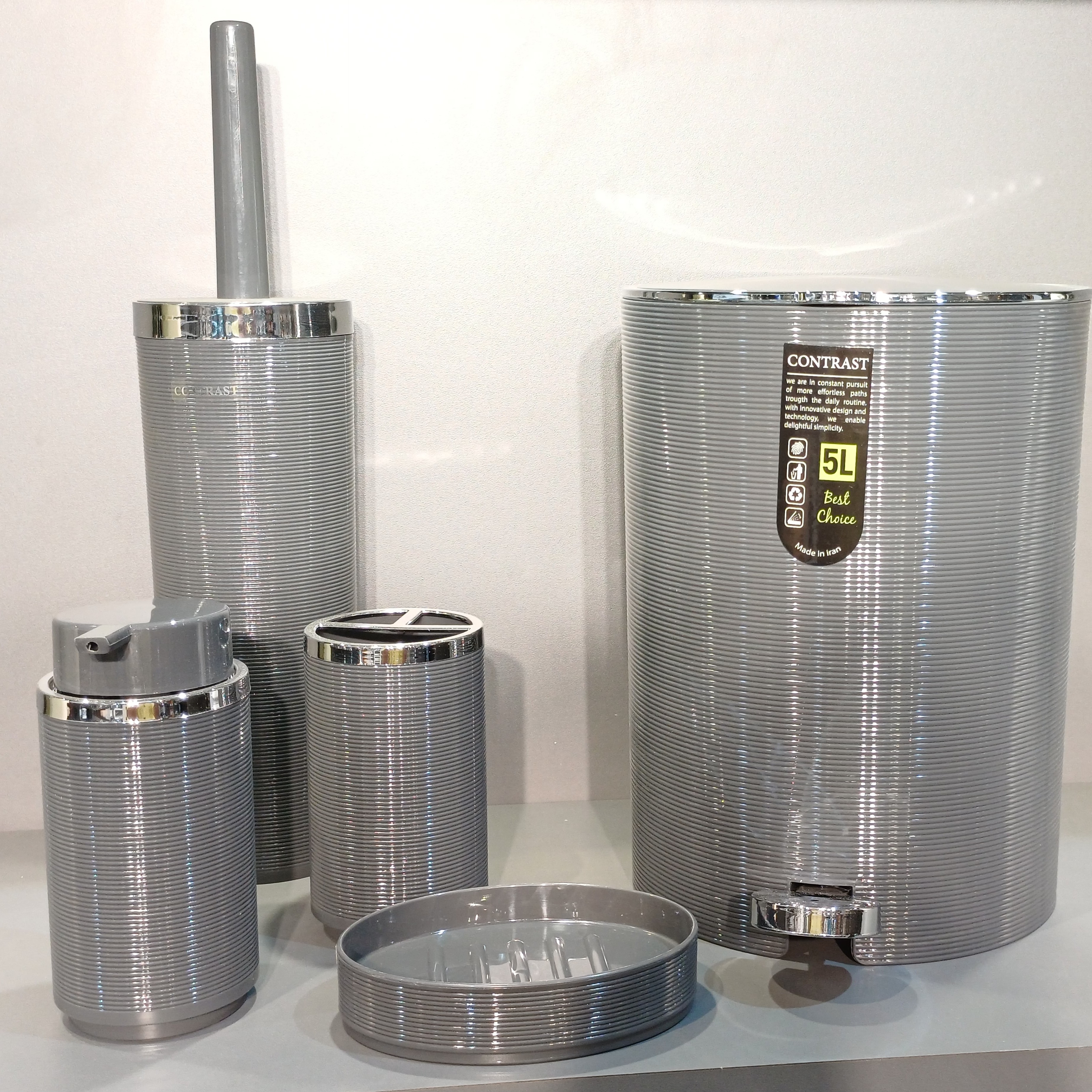 ست سرویس بهداشتی 5 پارچه کنتراست مدل خط ریز طوسی تیره کروم